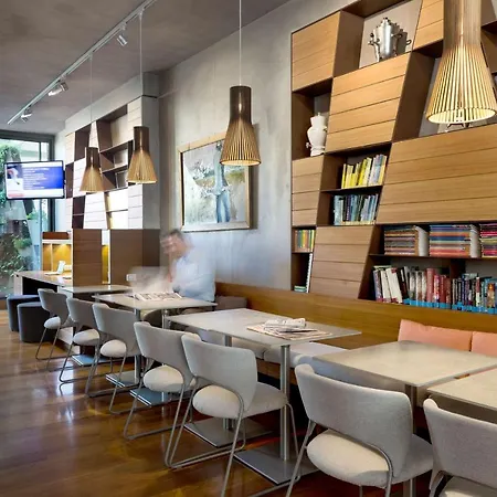 מלון Western Park פורדנונה