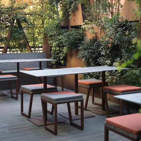 מלון Western Park 4*