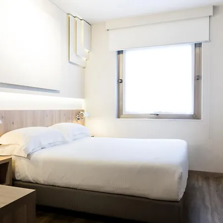 מלון Western Park