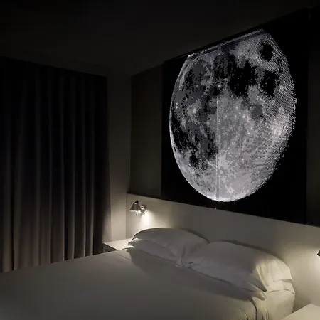 Western Park מלון 4*