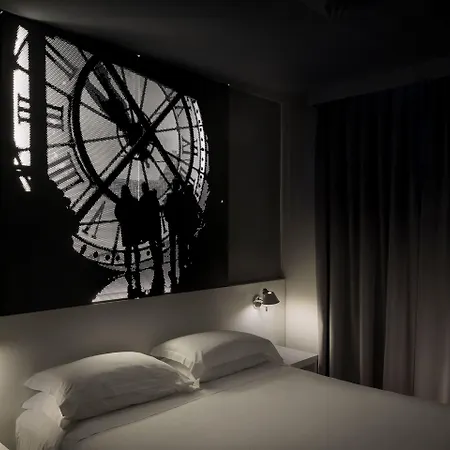 מלון Western Park 4*