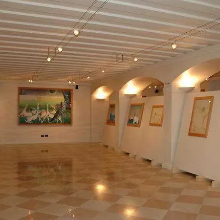 Western Park מלון פורדנונה