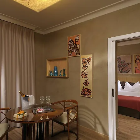 Western Park 4*