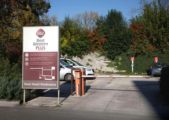 Hotel Western Park 4*