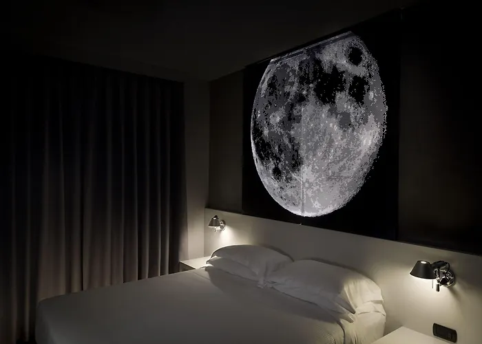 Western Park Hotel 4*