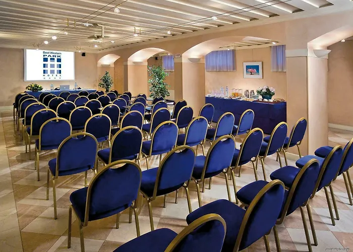 Hotel Western Park 4*